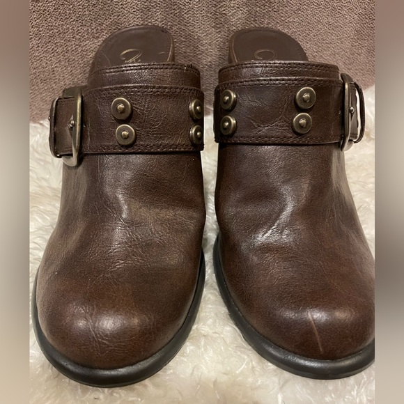 Mia Clogs size 8 - Picture 3 of 6